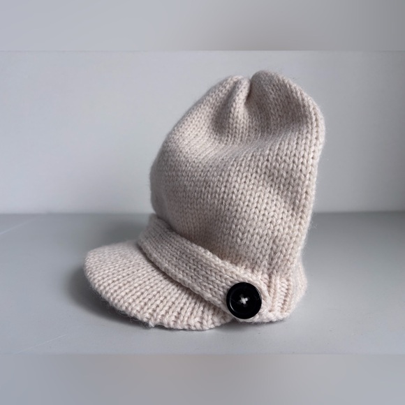 Ambler Cream Wool Cap - Picture 4 of 8